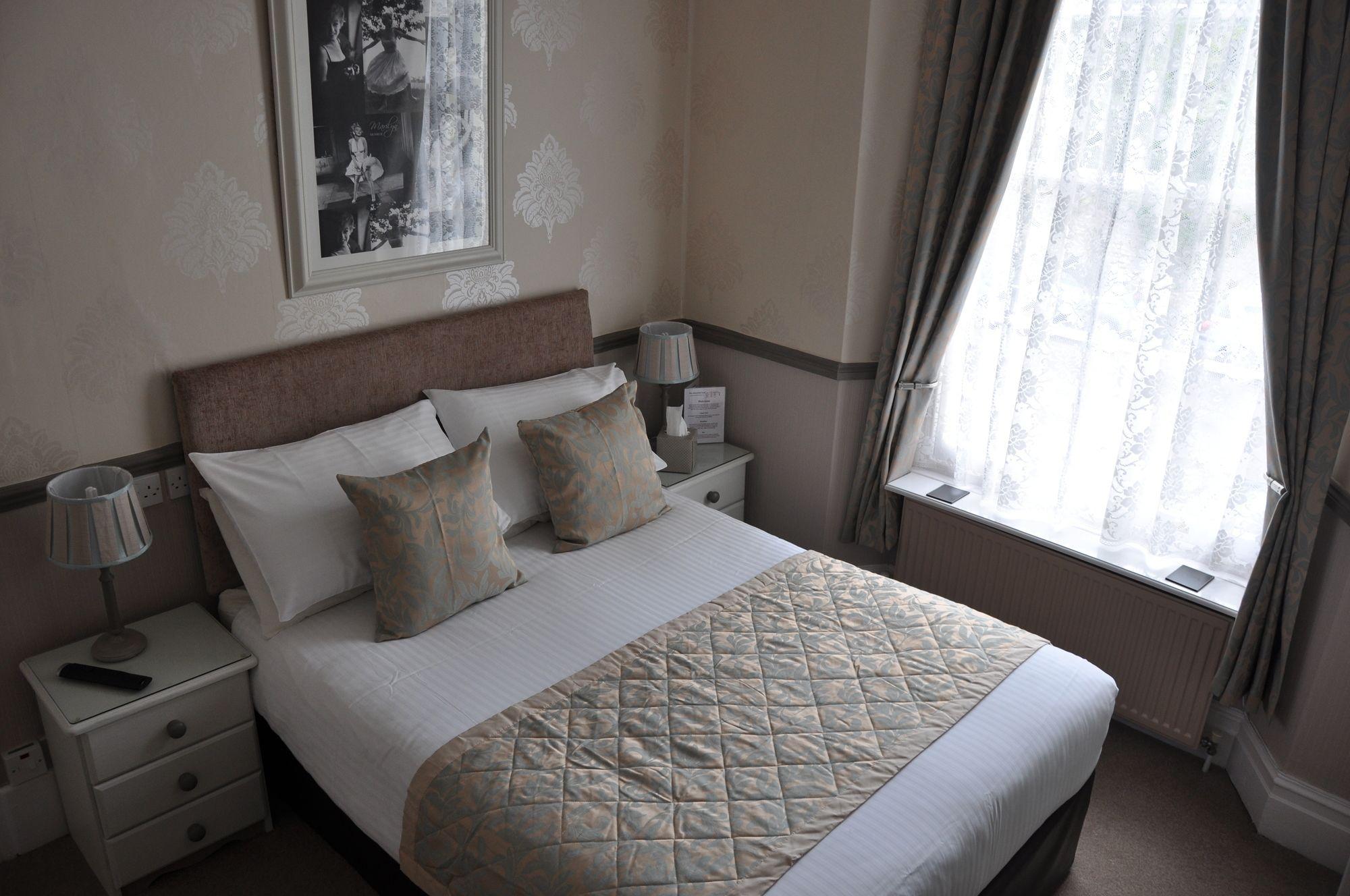 Abbeyfield Vintage Style Boutique B&B Torquay Extérieur photo